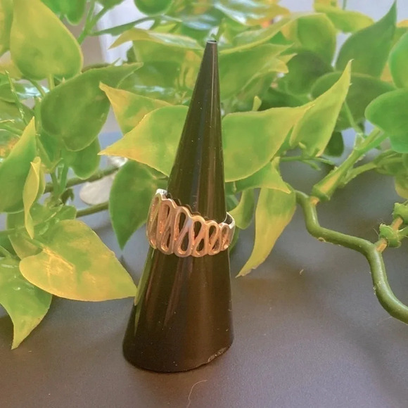 Vintage Sterling Silver Unique Infinity Ring 6 - Picture 3 of 10